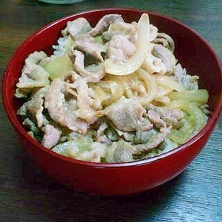 スタミナ豚丼